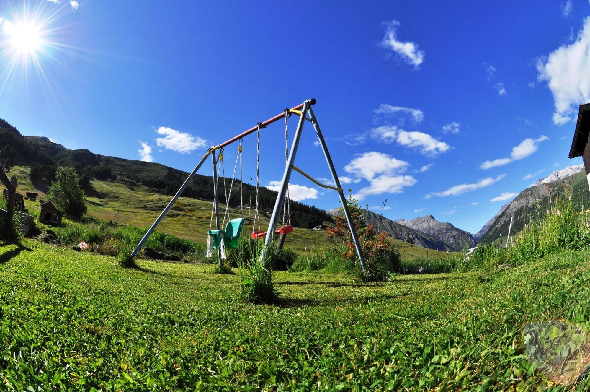 Alpen Royal By Livigno Accomodation Luaran gambar