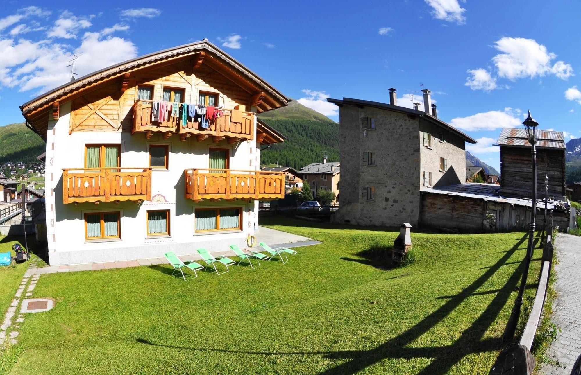Alpen Royal By Livigno Accomodation Luaran gambar