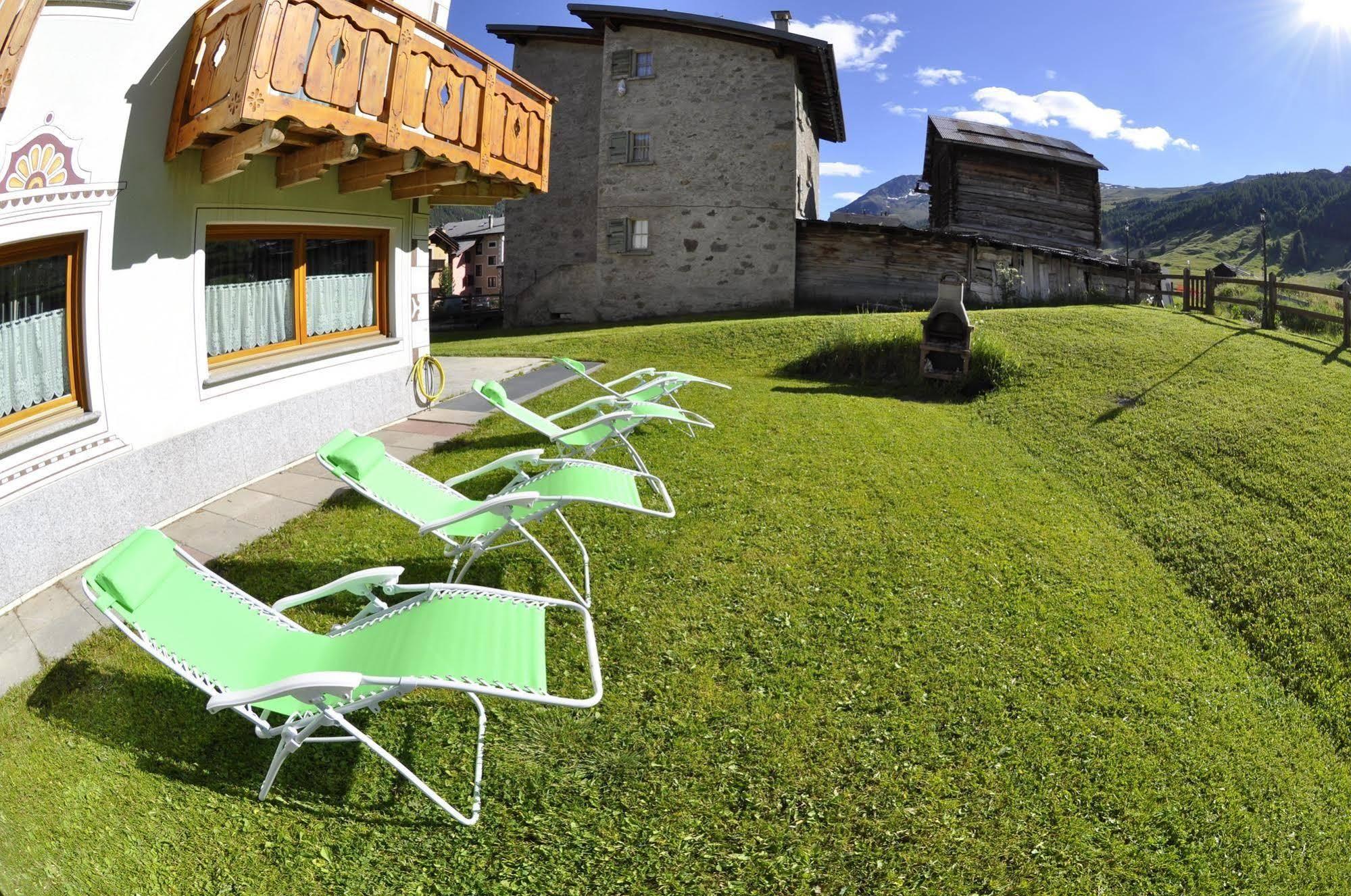 Alpen Royal By Livigno Accomodation Luaran gambar